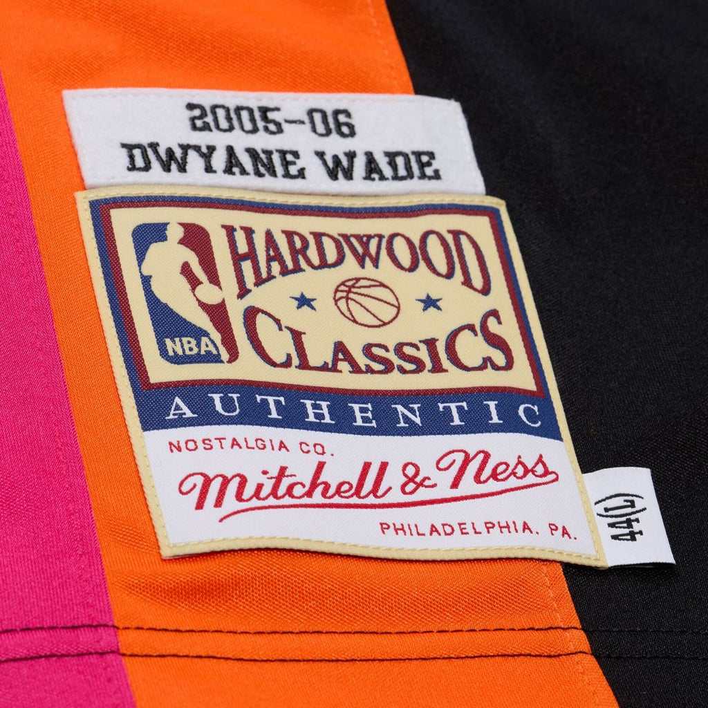 Dwyane Wade Miami Heat Mitchell & Ness 2005-06 Hardwood Classics Authentic Jersey - Black