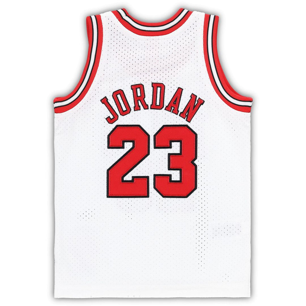 Michael Jordan Chicago Bulls Mitchell & Ness Infant 1996/97 Hardwood Classics Authentic Jersey - Black